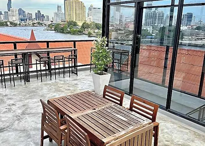 Pier 808