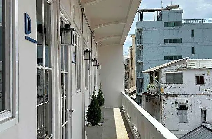 Pier 808 Albergue *